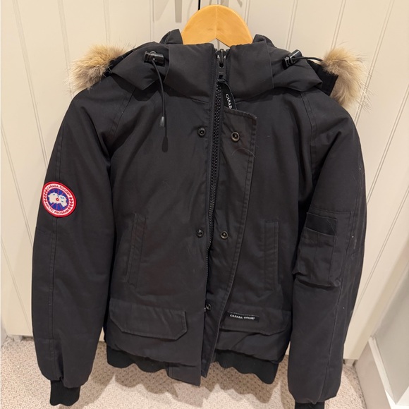 Men’s Canada Goose Bomber Jacket - Picture 7 of 8
